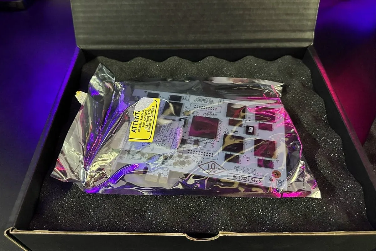 Phần cứng UAD-2 OCTO Core PCIe DSP - Open Box 2