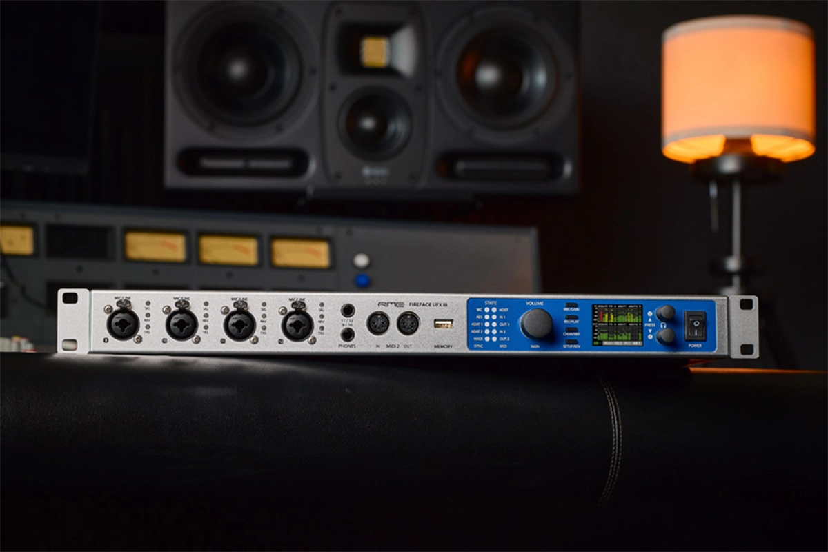 Fireface UFX III hang moi