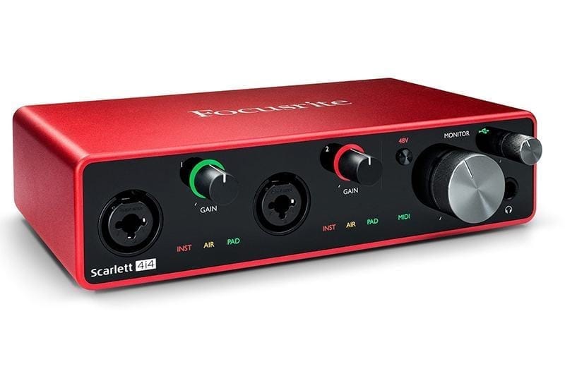 Focusrite Scarlett 4i4 gen 3 moi nhat