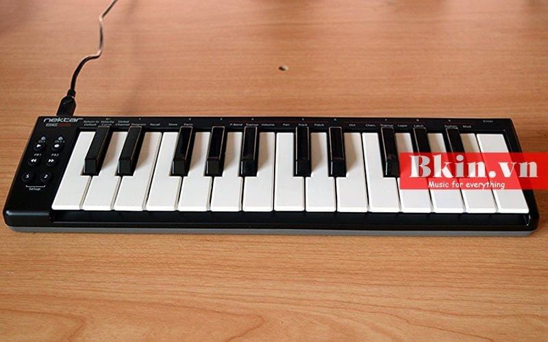 Nektar SE25 Mini Controller 3