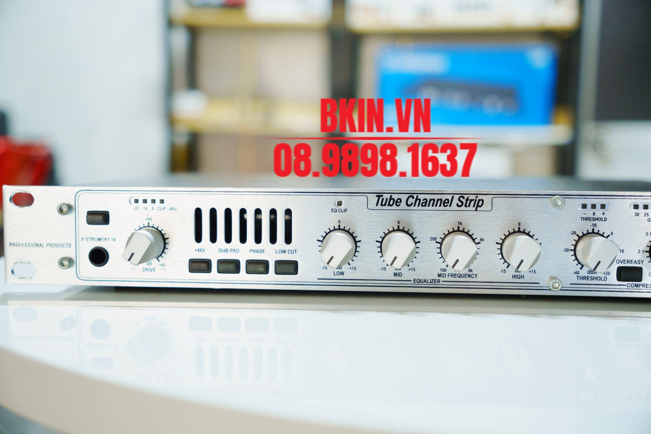 Preamp Channel Strip DBX 376 Cũ Like New 2 Preamp Channel Strip DBX 376 2 scaled