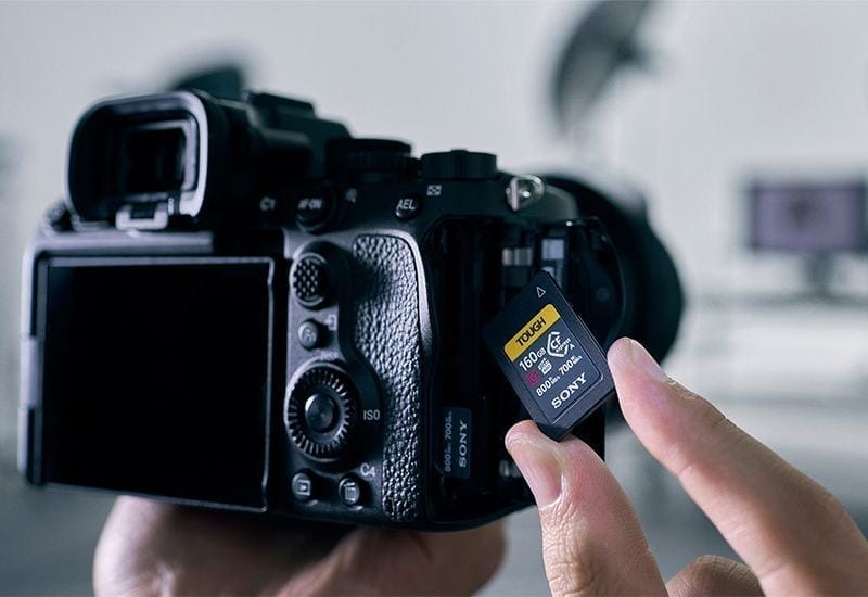 Thẻ nhớ nhỏ gọn tốc độ cao SONY CEA-G160T