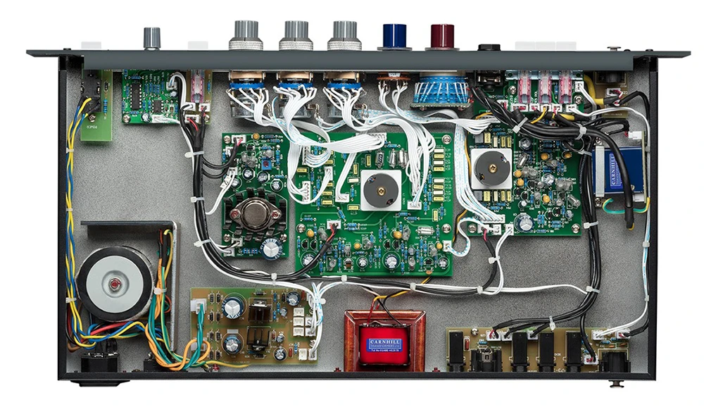 Warm Audio WA73 EQ ben trong