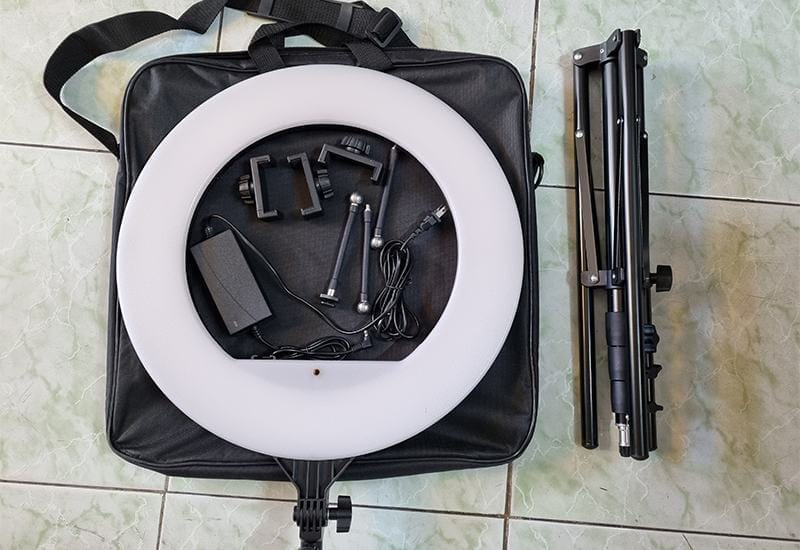 Đèn led tròn livestream làm đẹp da 480B 2 den led livesteam