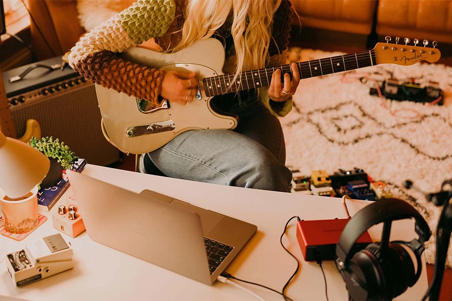 Trải nghiệm thu âm Guitar với Scarlett Solo Gen 4