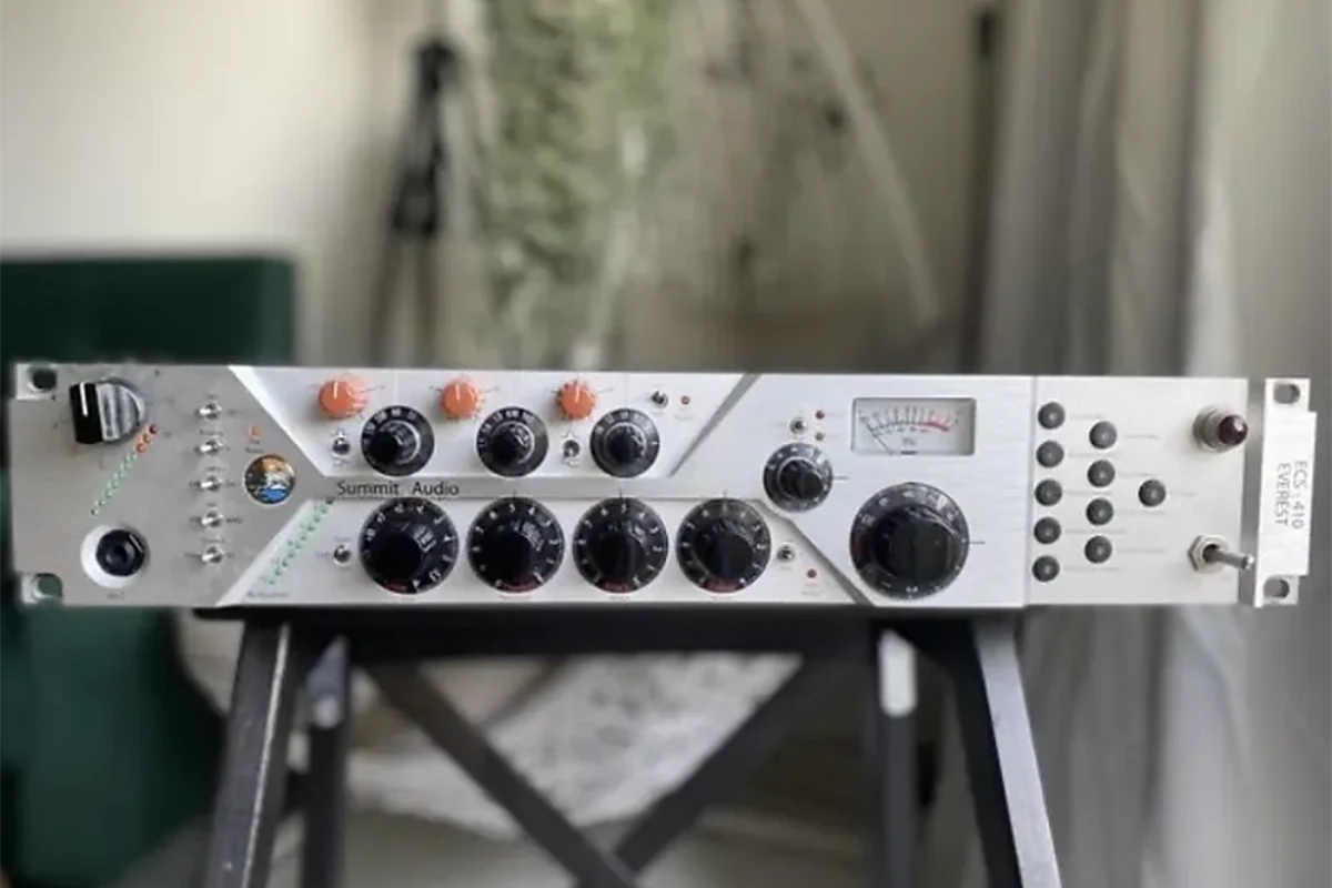 hinh thuc te ECS 410 Everest Channel Strip