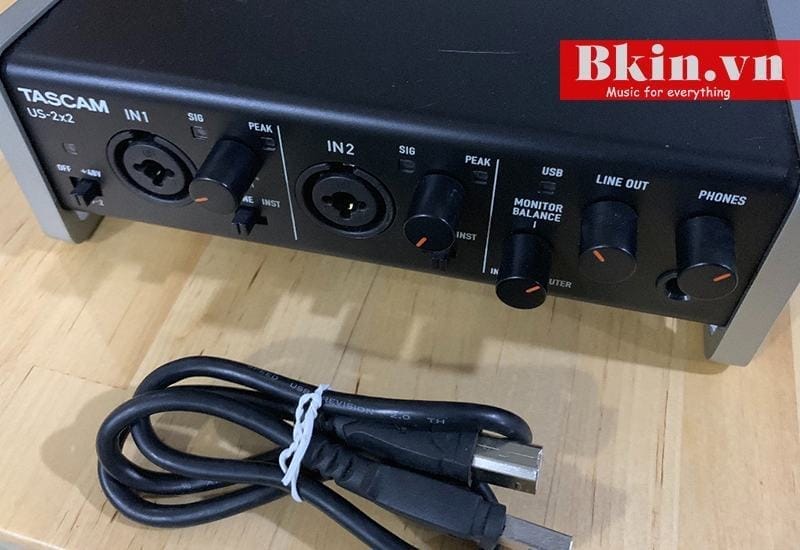 sound card thu am tascam 2x2 1