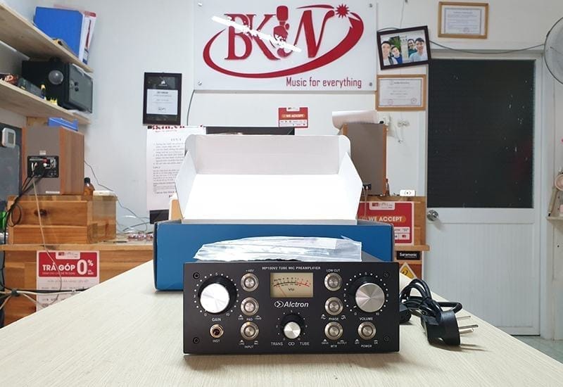 Tube mic Preamp Alctron MP100v2 chính hãng mới 2 tube mic preamp alctron mp100v2 mat truoc