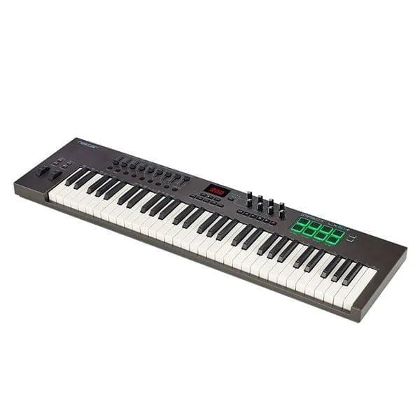 Nektar Impact LX61+ midi controller